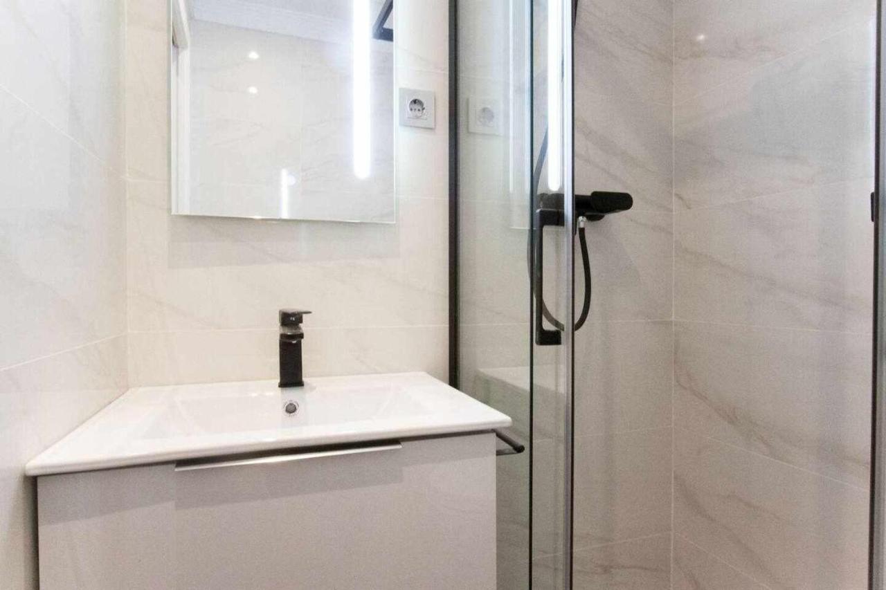 New Moderno Y Elegante Apartamento Centrico Мадрид Экстерьер фото
